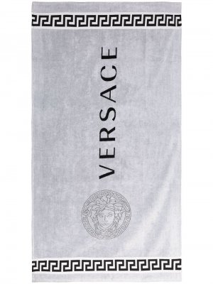 Пляжное полотенце Medusa Versace. Цвет: черный
