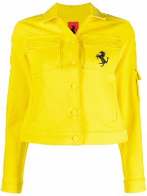 Джинсовая куртка с вышитым логотипом Ferrari. Цвет: желтый