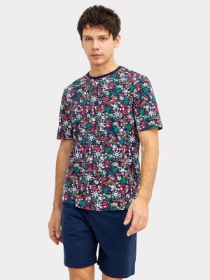 Комплект мужской (футболка, шорты) Mark Formelle. Цвет: новый год на морском +море