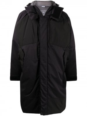 Hooded down-padded parka coat White Mountaineering. Цвет: черный