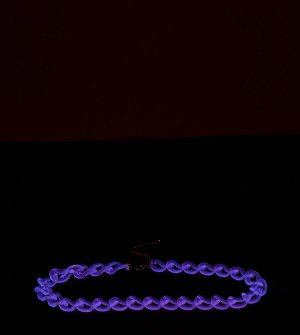 Светящийся в темноте пояс виде массивной цепочки Curve-Розовый цвет ASOS DESIGN