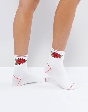 Спортивные носки с розами Monki. Цвет: белый