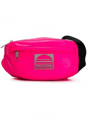 Объемная поясная сумка Marc Jacobs. Цвет: розовый