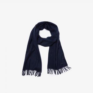 Шапки, шарфы и перчатки Мужской шарф из смеси шерсти кашемира с бахромой Lacoste. Цвет: тёмно-синий