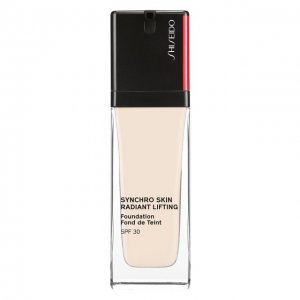 Тональное средство Skin Radiant Lifting Foundation SPF 30, 110 Alabaster Shiseido. Цвет: бесцветный
