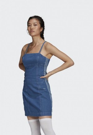 Платье джинсовое adidas Originals Adicolor Denim. Цвет: синий