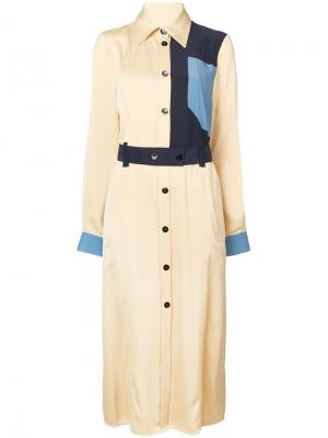 Платье-рубашка с длинными рукавами геометрически узором Victoria Beckham. Цвет: бежевый