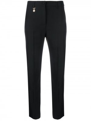 Укороченные брюки с подвеской-логотипом Blumarine. Цвет: черный