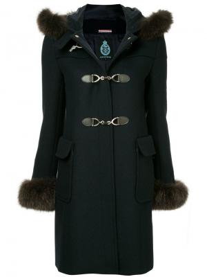 Двубортное пальто с капюшоном меховой оторочкой Guild Prime. Цвет: синий