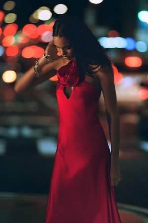 Платье макси с вырезом и цветочным принтом, красный Delfi Collective