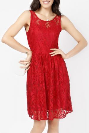 Платье LESARA. Цвет: красный