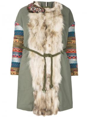 Куртка с отделкой из меха енота Alessandra Chamonix. Цвет: зелёный