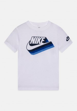 Футболка с принтом GRADIENT FUTURA TEE , цвет white Nike Sportswear
