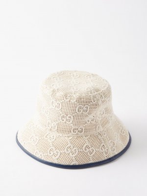 Шляпа-ведро крючком с узором gg supreme , бежевый Gucci