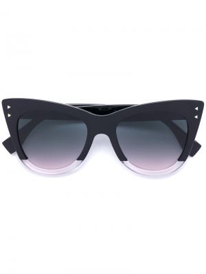 Солнцезащитные очки в объемной оправе Fendi Eyewear. Цвет: чёрный
