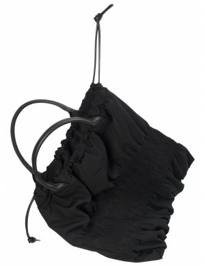 Черная сумка с вышивкой Ys