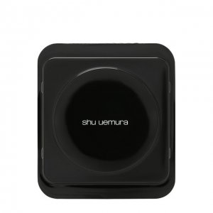 Компактная тональная основа Lightbulb UV Compact, оттенок 554 Shu Uemura. Цвет: бесцветный