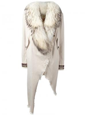 Пальто с декорированными манжетами Bazar Deluxe. Цвет: телесный