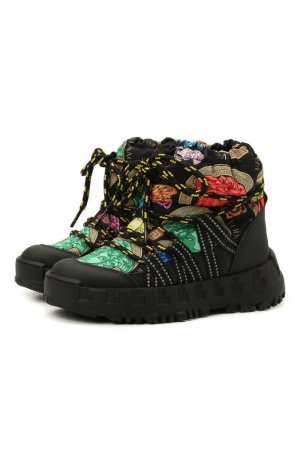 Утепленные ботинки Versace. Цвет: разноцветный
