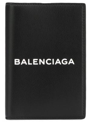 Обложка для паспорта Everyday Balenciaga. Цвет: черный