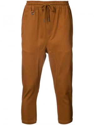 Укороченные брюки со стяжкой Publish. Цвет: коричневый