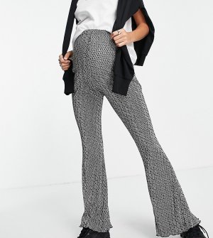 Плиссированные расклешенные брюки с цветочным геометрическим принтом Maternity-Черный цвет Topshop