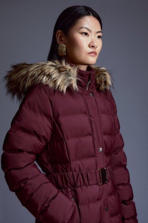 Длинная куртка с капюшоном из искусственного меха и поясом термосваркой пухом , красный Karen Millen