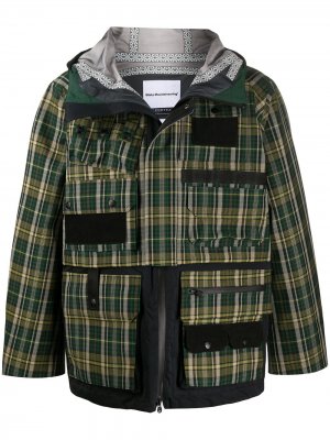 Клетчатая куртка Shield Pro из ткани Pertex® White Mountaineering. Цвет: зеленый
