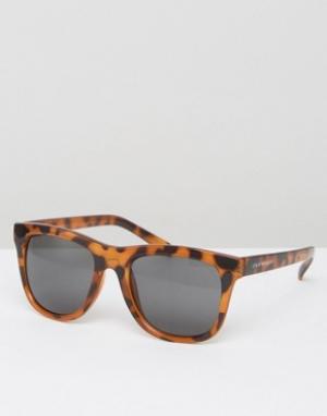 Солнцезащитные очки в черепаховой оправе Cheap Monday. Цвет: коричневый
