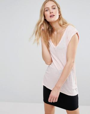 Обтягивающая футболка с V-образным вырезом Pam & Gela. Цвет: розовый