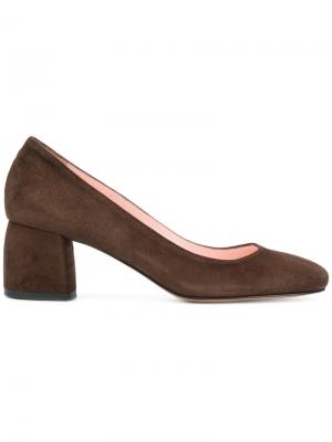 Туфли-лодочки на блочном каблуке Anna F.. Цвет: коричневый