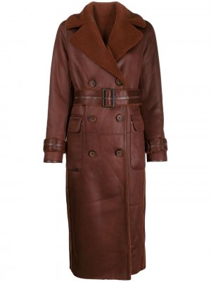 Длинное пальто из искусственной кожи Urbancode. Цвет: коричневый