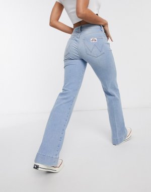 Светло-синие расклешенные джинсы с карманами -Синий Wrangler