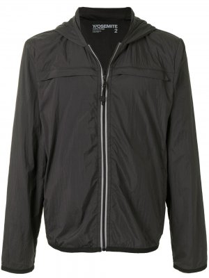 Легкая куртка с капюшоном James Perse. Цвет: черный