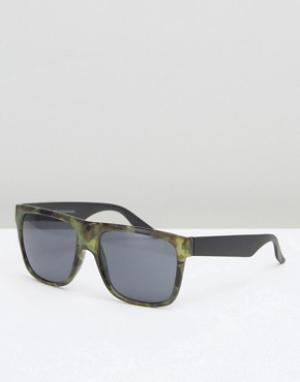 Квадратные солнцезащитные очки с камуфляжным принтом New Look. Цвет: зеленый