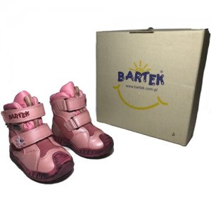 Ботинки для девочек с утепленной мембраной Sympatex розовые 20 размер Bartek. Цвет: розовый