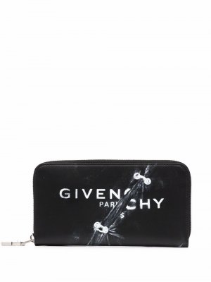 Кошелек с логотипом Givenchy. Цвет: черный