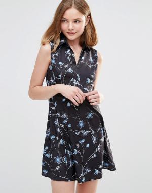 Приталенное платье с цветочным принтом Iska. Цвет: черный