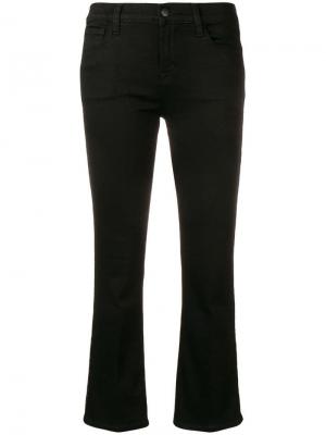Расклешенные к низу укороченные джинсы J Brand. Цвет: черный