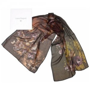 Женский шарфик в темных тонах с неярким дизайном 828999 Laura Biagiotti. Цвет: коричневый
